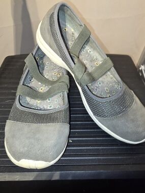 Lands End Mary Jane Slip-On Sneakers - Sage Green